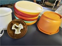 Misc. Tupperware (9 bowls, 19 pieces)