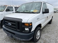 2011 Ford E-350 Super Duty Van