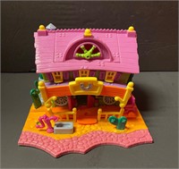 1994 Polly Pocket Light Up Horse House w/ Figure
