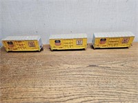 3 Union Pacfic Railway BOX Cars@1.5Wx6inLx2.25inH