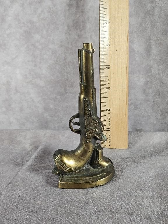 BRASS PISTOL ASHTRAY