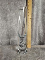 ART GLASS VASE 11"