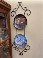 2 Tiger Plates & Decorative Rack