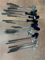 Golf clubs lot