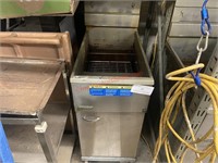 PITCO 40D  NATURAL GAS FRYER