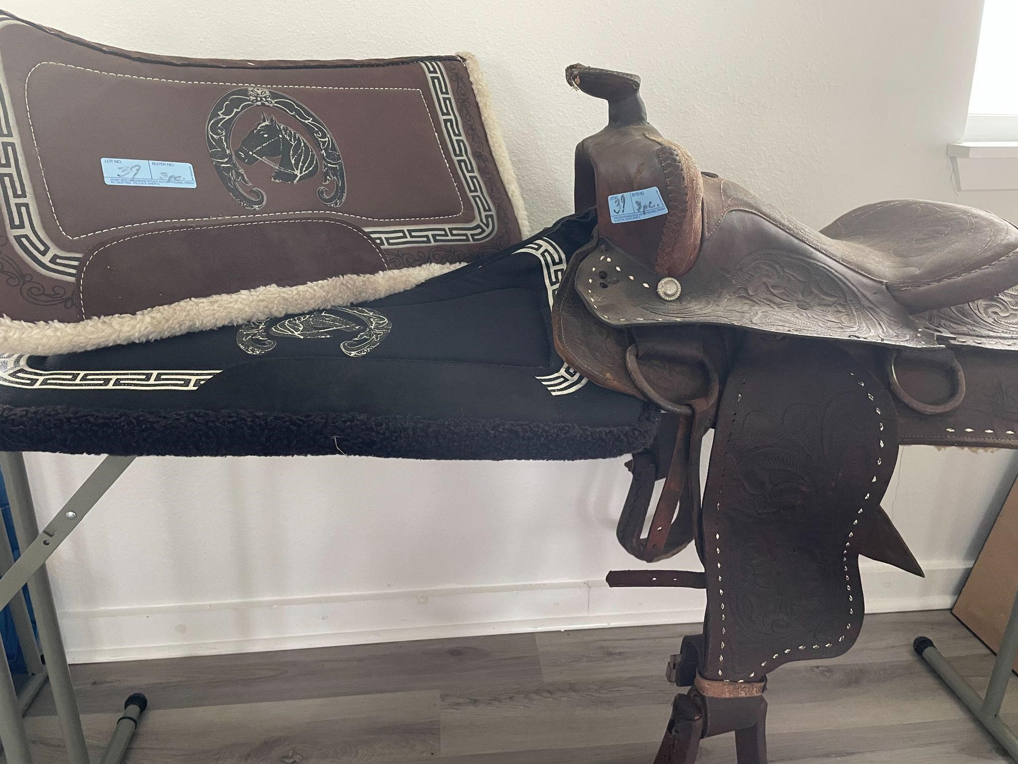 Rustic Worn Saddle and 2 pads