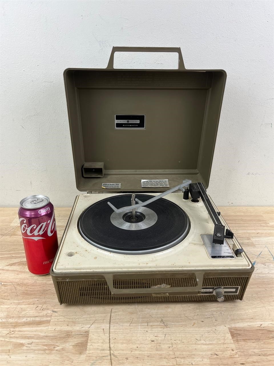 General Electric Portable record player