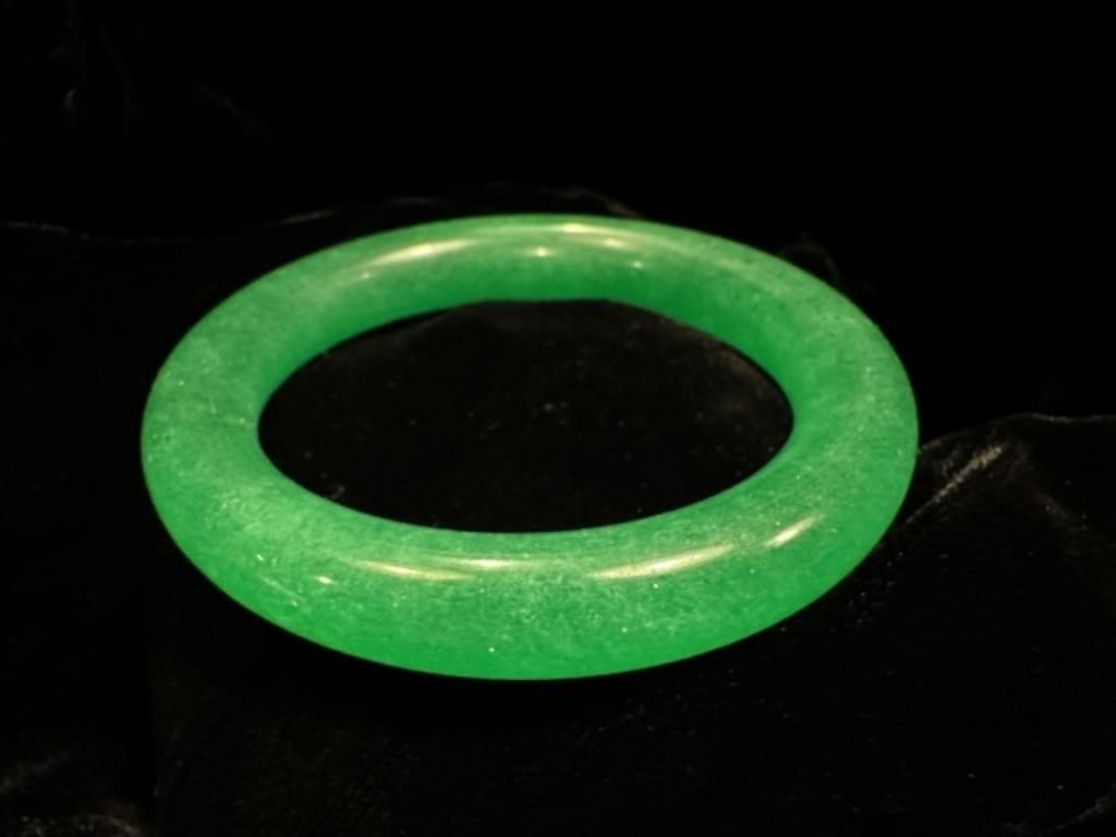 Women's Green Jade Wide Bangle Bracelet