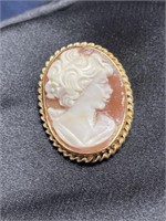 14k Gold Italian cameo brooch pendant jewelry