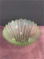 Uranium glass clamshell bowl no chips