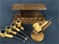 4 Corn Cob Pipes & 2 Walnut Pipe Stands