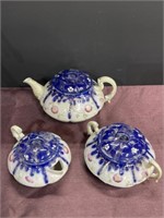 Vintage teapot cream sugar set