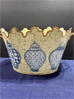 Metal decorative basket