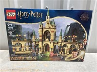 LEGO Harry Potter The Battle Of Hogwarts Opened