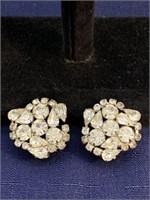 Clear stone cluster clip on earrings