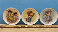 3 Small Avon Mother's Day Plates