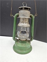 Vintage #2 Triumph Defiance Lantern Mfg.
