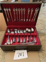 Oneida Chateau Deluxe Stinless flatware: