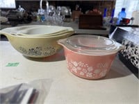 Pyrex Gooseberry Casserole Dish, 3 Nesting Bowls