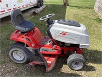 Huskee Supreme SLT 4600H Lawn Mower