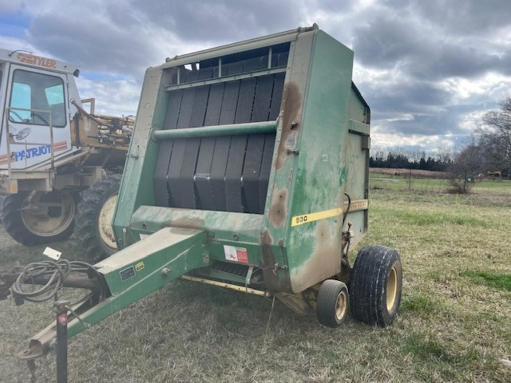 John Deere 530 Hay Roller