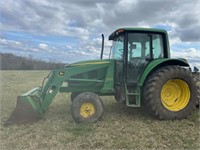 6220 John Deere Tractor w/Cab & 620 John Deere Loa