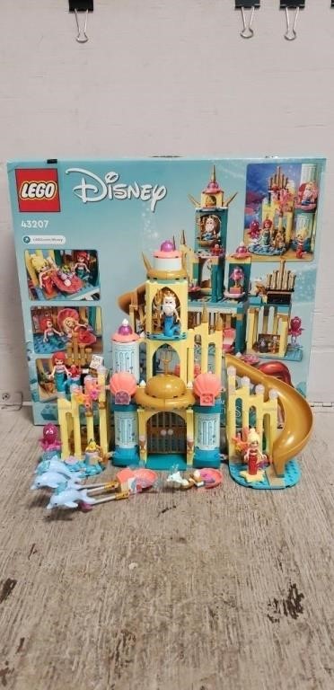(1) LEGO Disney Princess w/ Box (43207)