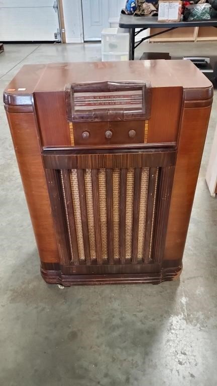 Radio Cabinet with Record Player