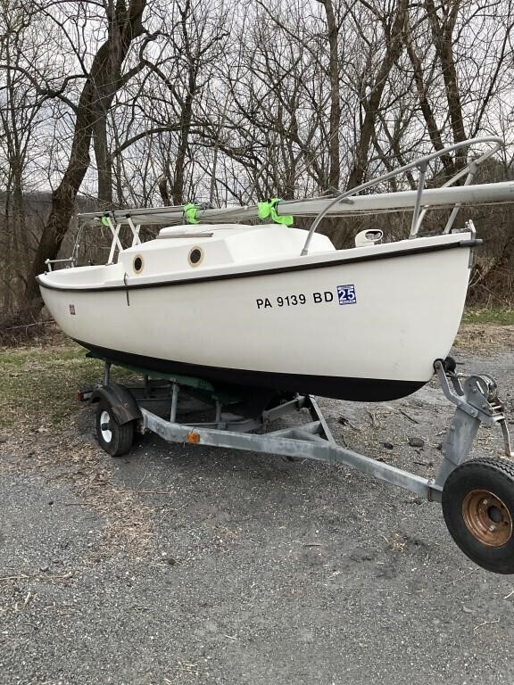 1983 Hutchins COM PAC 16’ Sailboat & Trailer