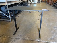 Evodesk Adjustable Height Training Table