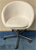11 - WHITE ART DECO ROLLING OFFICE CHAIR