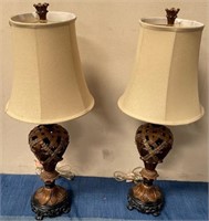 11 - 31 IN TABLE TOP LAMPS