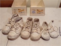 Lot of Infant/Toddler shoes w/shoe boxes
