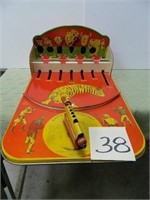Vintage Wolverine Tin Toy Shooting Gallery