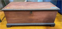 SMALL ANTIQUE DOVETAILED BLANKET CHEST