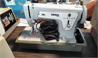 Singer Fashion Mate Sewing Machine