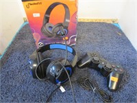 PLAYSTATION WIRELESS CONTROLLER & GAMING HEADSET