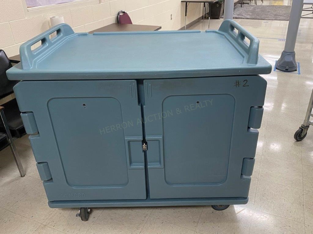 Cambro Rolling Cart