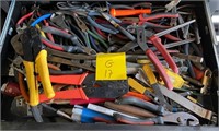 K - DRAWER OF ASSORTED HAND TOOLS