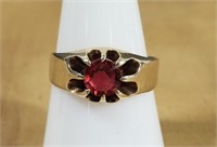 10k gold red stone ring sz 9.5