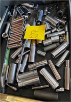 K - DRAWER OF SOCKETS (G22)