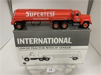 Supertest 1959 Int. tractor w/30' tanker