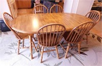 Cochrane Colony maple dining table w/ 6 chairs,