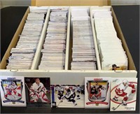 2006-07 Mix of NHL Cards (3200 Count Box) +/-