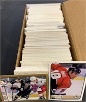 1998-99 Mix of NHL Cards (600 Count Box) +/-