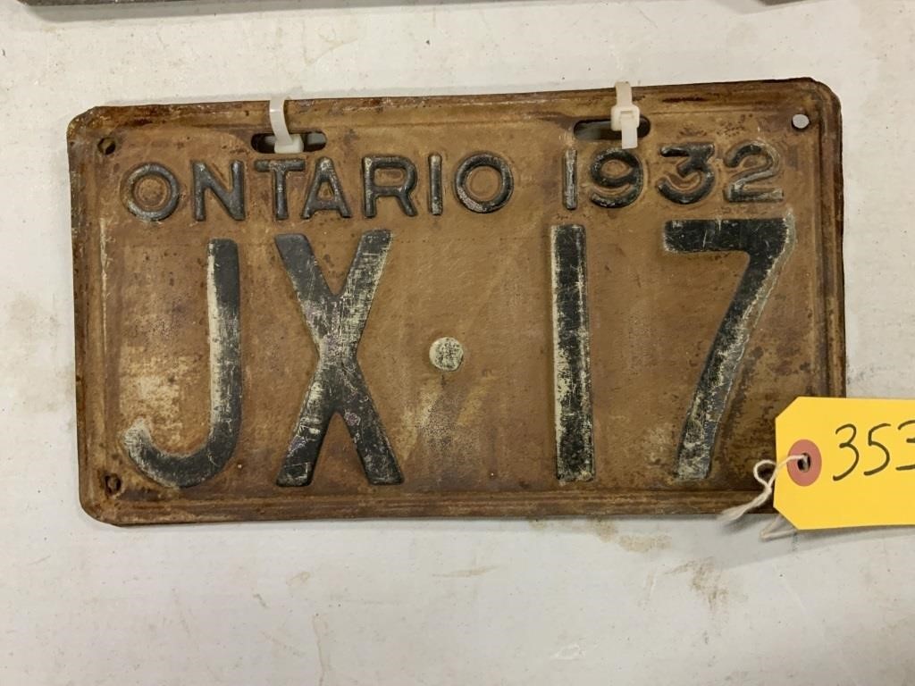 Set of Ontario 1932 plates