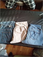 Maternity pants size L lot of 3