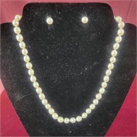 Fresh Water Pearl Necklace and Matching Earrings