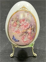 Vintage Danbury Porcelain Egg