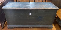 ANTIQUE PAINTED DOVETAILED BLANKET CHEST